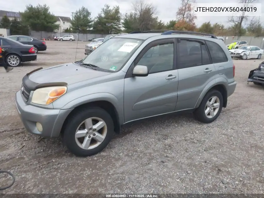 JTEHD20VX56044019 2005 Toyota Rav4