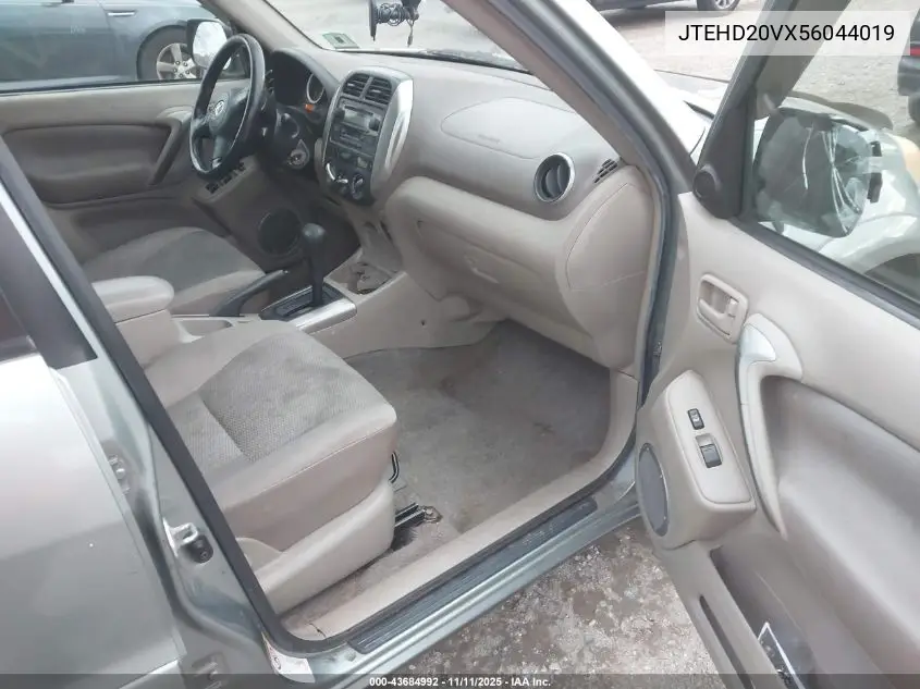 JTEHD20VX56044019 2005 Toyota Rav4