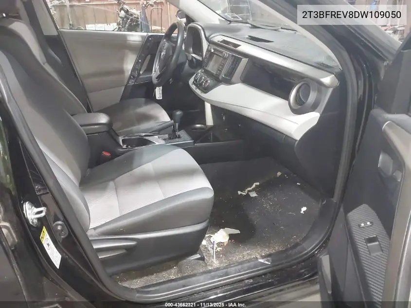 2T3BFREV8DW109050 2013 Toyota Rav4 Le
