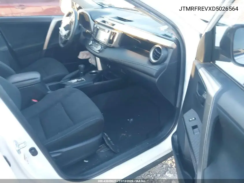 JTMRFREVXD5026564 2013 Toyota Rav4 Xle