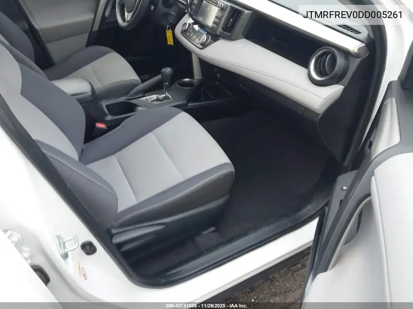 JTMRFREV0DD005261 2013 Toyota Rav4 Xle