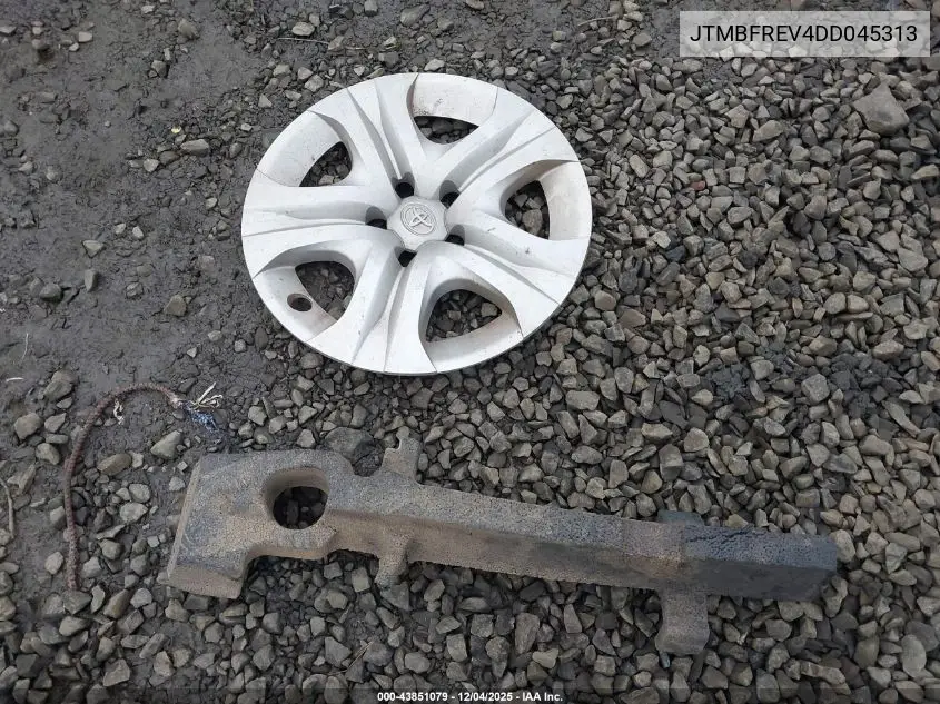 JTMBFREV4DD045313 2013 Toyota Rav4 Le