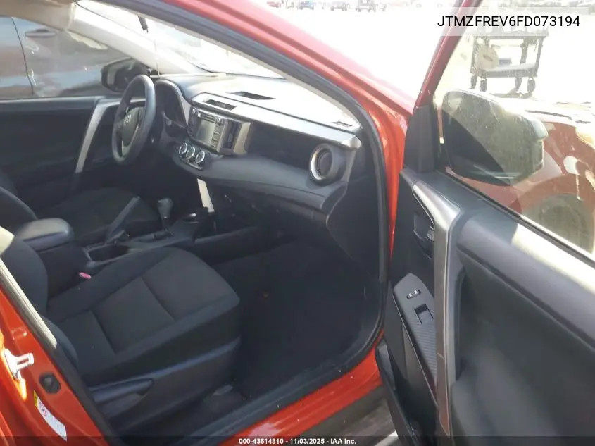 JTMZFREV6FD073194 2015 Toyota Rav4 Le