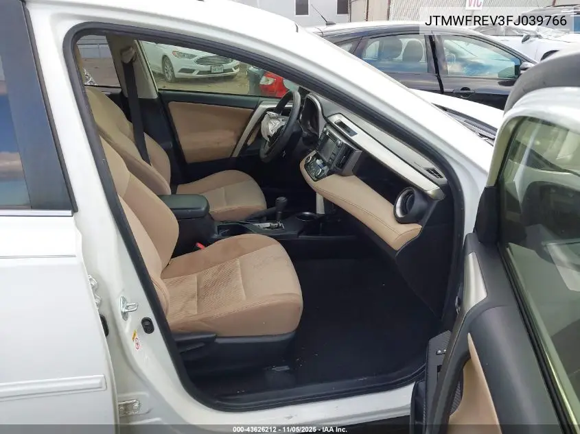 JTMWFREV3FJ039766 2015 Toyota Rav4 Xle