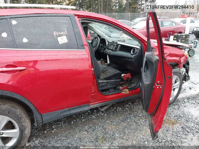 2T3RFREV2FW294410 2015 Toyota Rav4 Xle