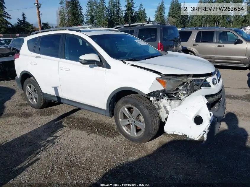 2T3RFREV7FW263654 2015 Toyota Rav4 Xle