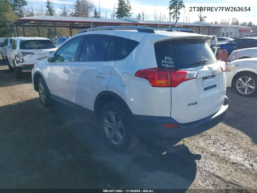 2T3RFREV7FW263654 2015 Toyota Rav4 Xle