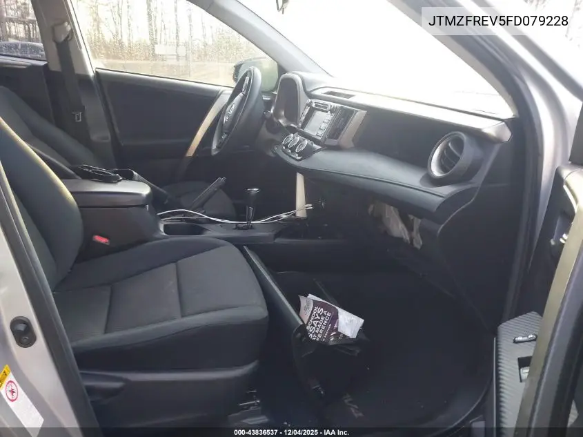 JTMZFREV5FD079228 2015 Toyota Rav4 Le