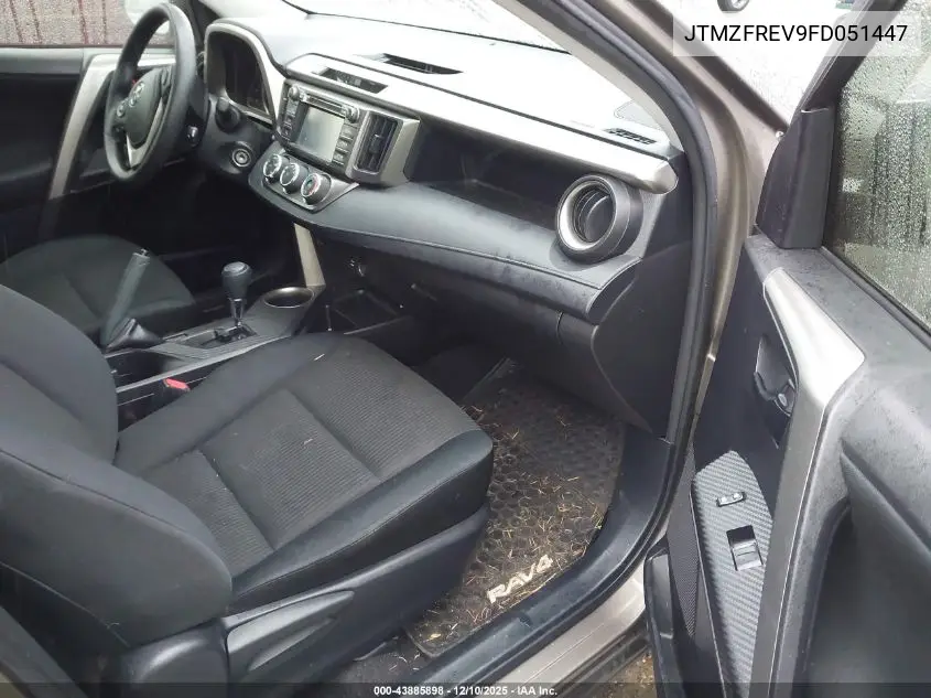 JTMZFREV9FD051447 2015 Toyota Rav4 Le