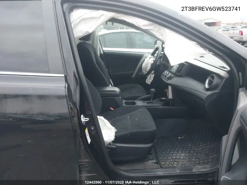 2T3BFREV6GW523741 2016 Toyota Rav4 Le