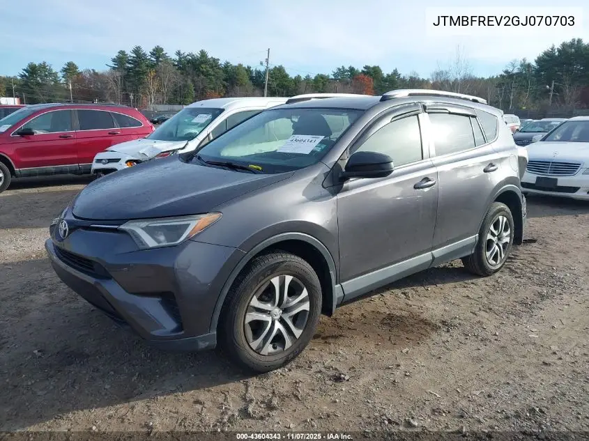 JTMBFREV2GJ070703 2016 Toyota Rav4 Le