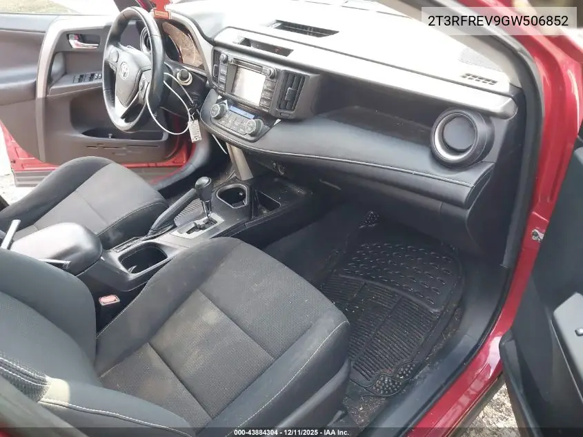 2T3RFREV9GW506852 2016 Toyota Rav4 Xle