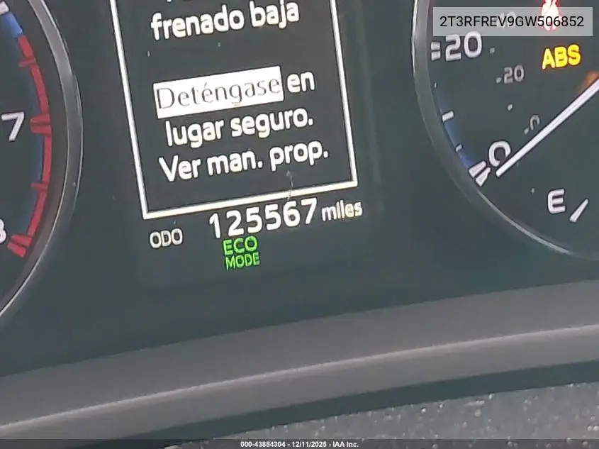 2T3RFREV9GW506852 2016 Toyota Rav4 Xle