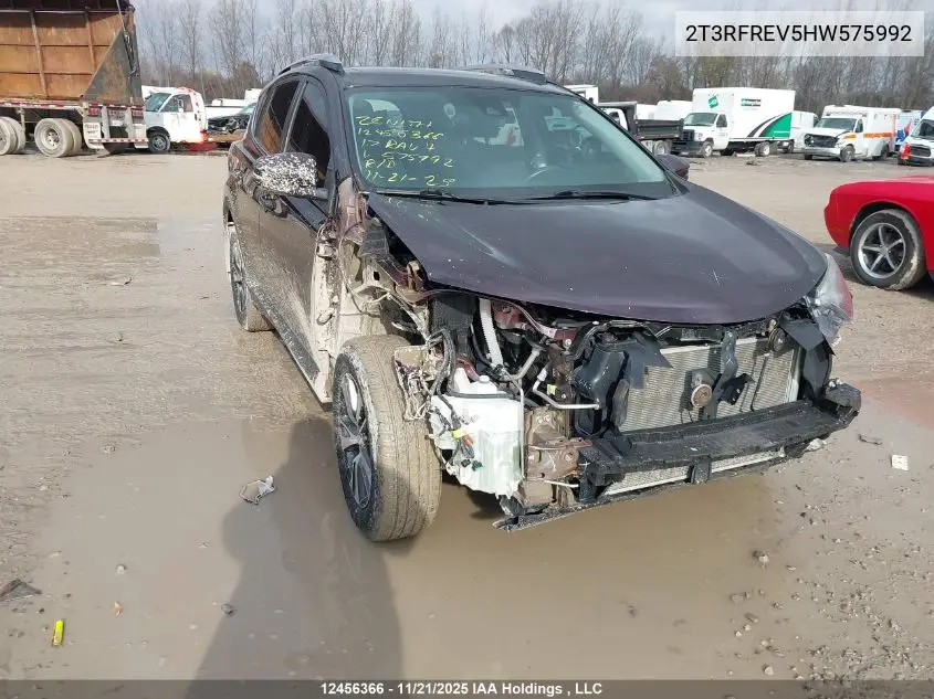 2T3RFREV5HW575992 2017 Toyota Rav4 Xle