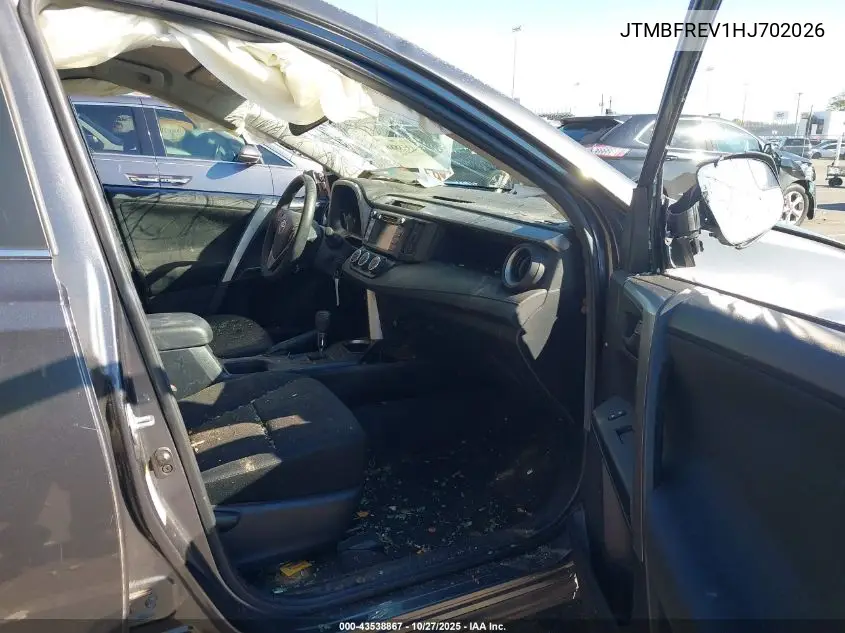 JTMBFREV1HJ702026 2017 Toyota Rav4 Le
