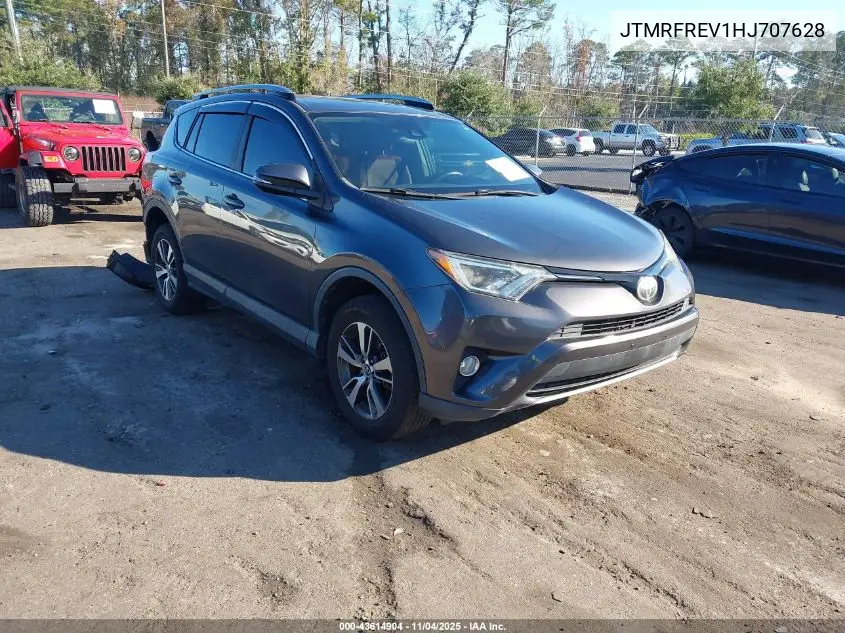 JTMRFREV1HJ707628 2017 Toyota Rav4 Xle
