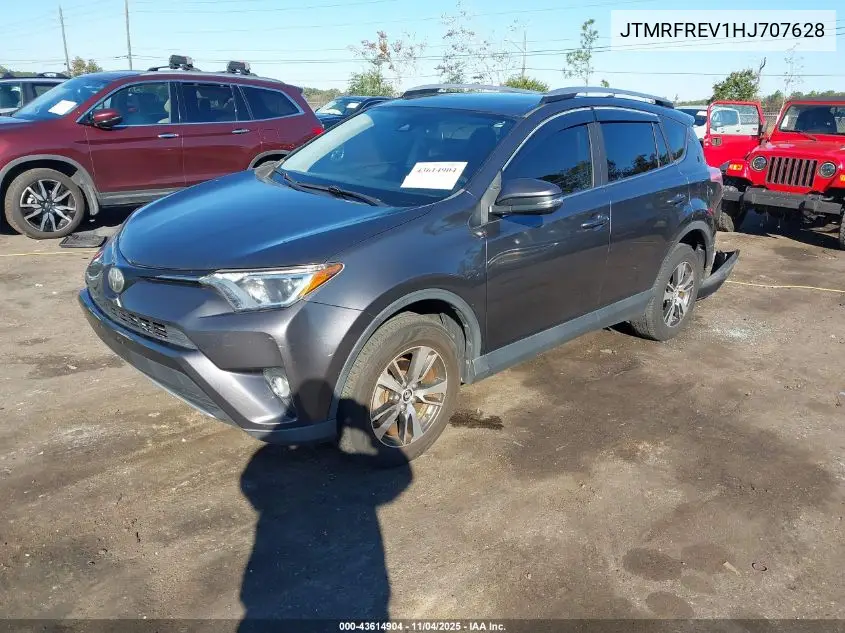 JTMRFREV1HJ707628 2017 Toyota Rav4 Xle