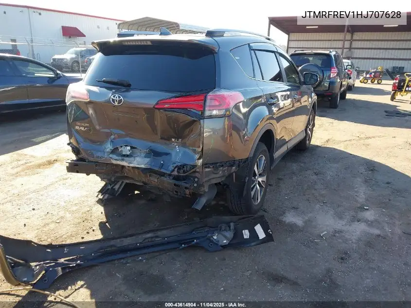 JTMRFREV1HJ707628 2017 Toyota Rav4 Xle