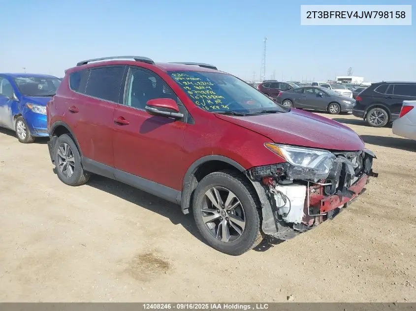2T3BFREV4JW798158 2018 Toyota Rav4 Le