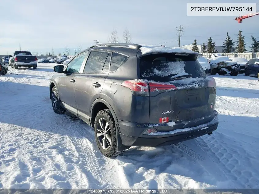 2T3BFREV0JW795144 2018 Toyota Rav4 Le