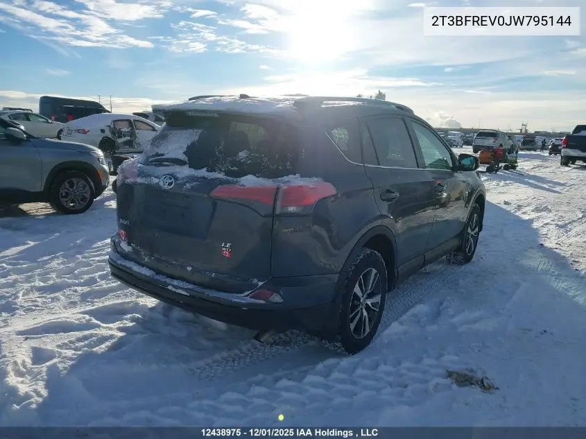2T3BFREV0JW795144 2018 Toyota Rav4 Le