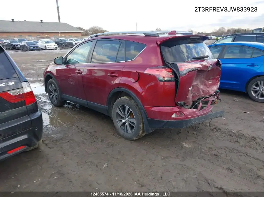 2T3RFREV8JW833928 2018 Toyota Rav4 Xle