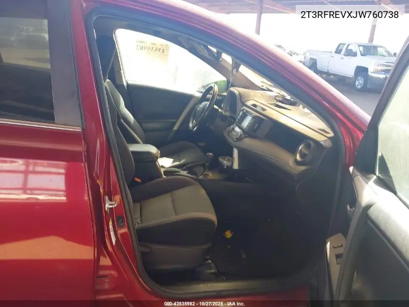2T3RFREVXJW760738 2018 Toyota Rav4 Xle