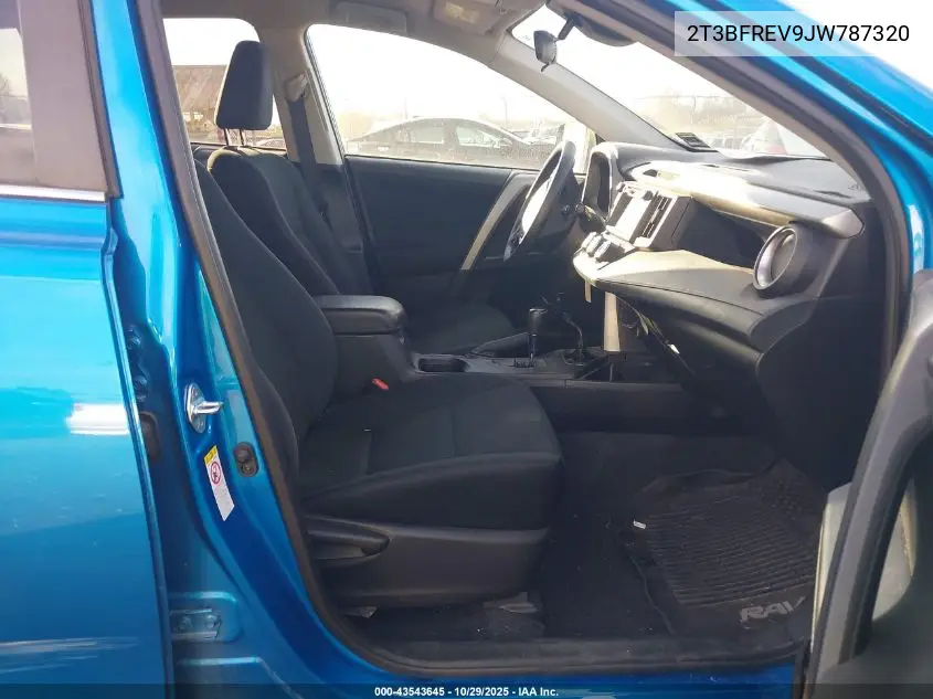 2T3BFREV9JW787320 2018 Toyota Rav4 Le