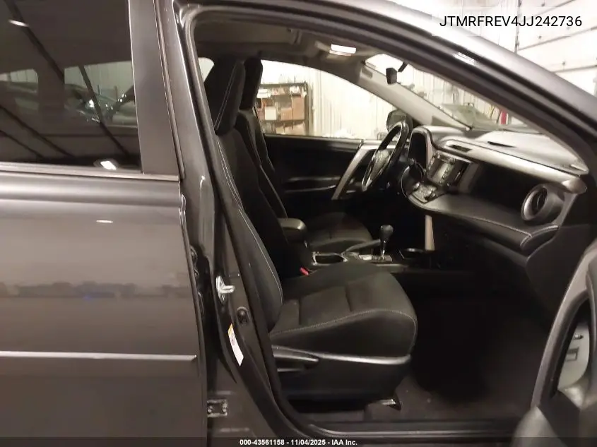 JTMRFREV4JJ242736 2018 Toyota Rav4 Xle