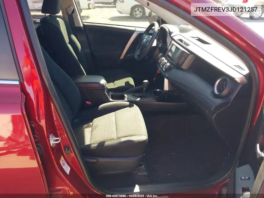 JTMZFREV3JD121257 2018 Toyota Rav4 Le