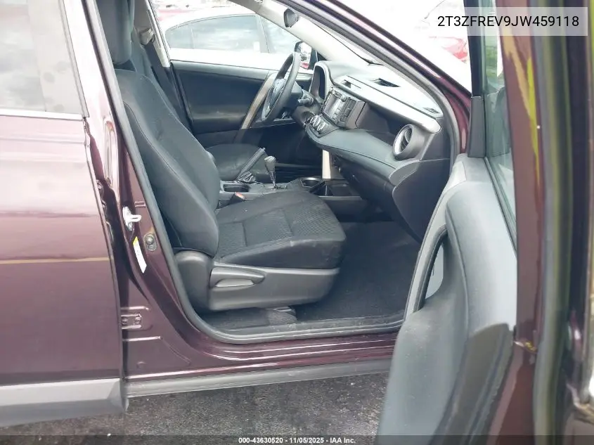2T3ZFREV9JW459118 2018 Toyota Rav4 Le
