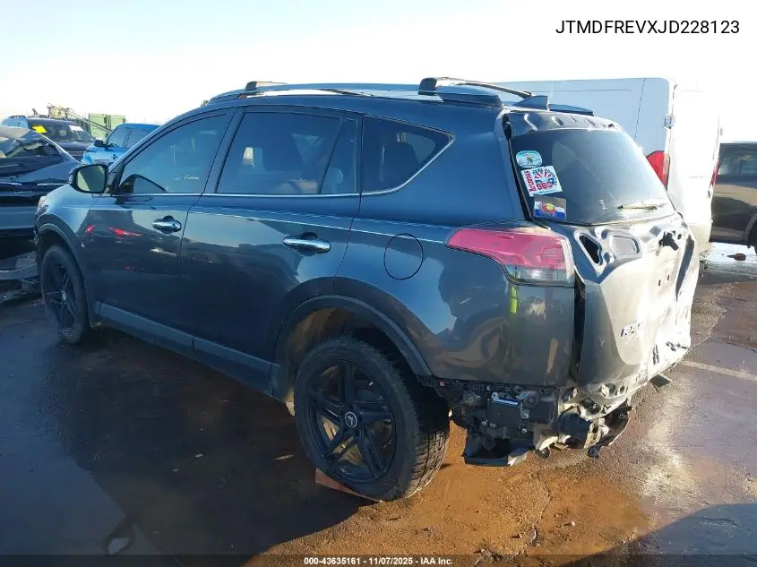 JTMDFREVXJD228123 2018 Toyota Rav4 Limited