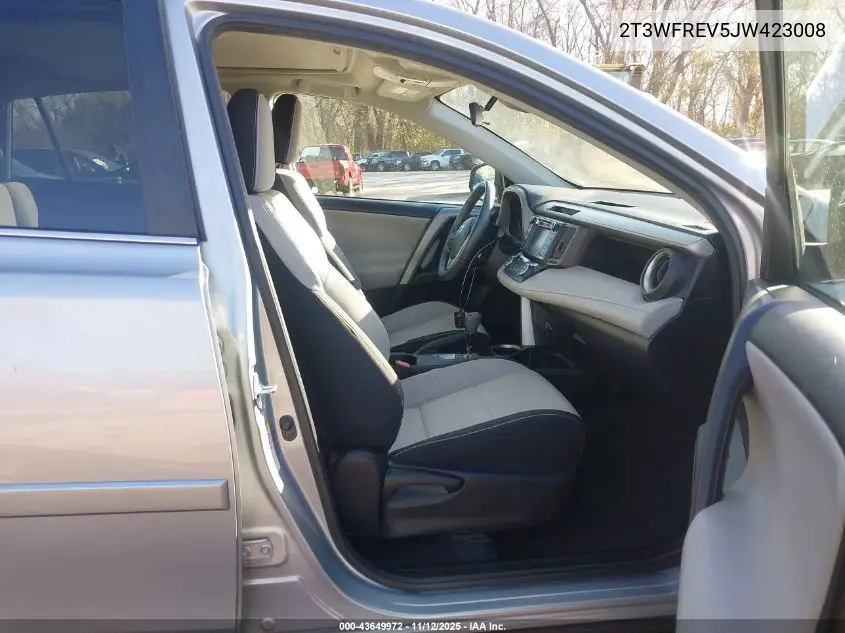 2T3WFREV5JW423008 2018 Toyota Rav4 Xle