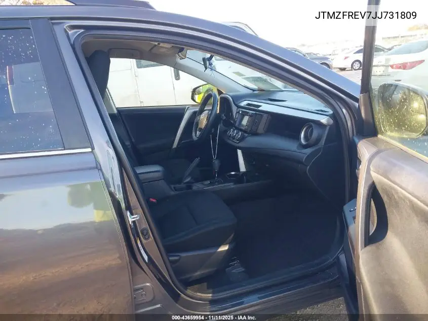 JTMZFREV7JJ731809 2018 Toyota Rav4 Le