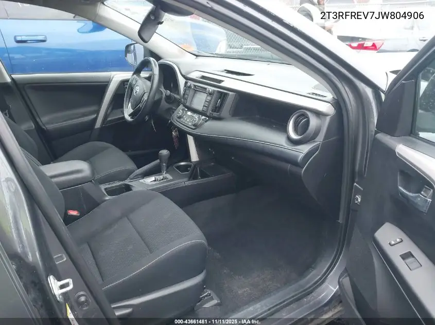 2T3RFREV7JW804906 2018 Toyota Rav4 Xle