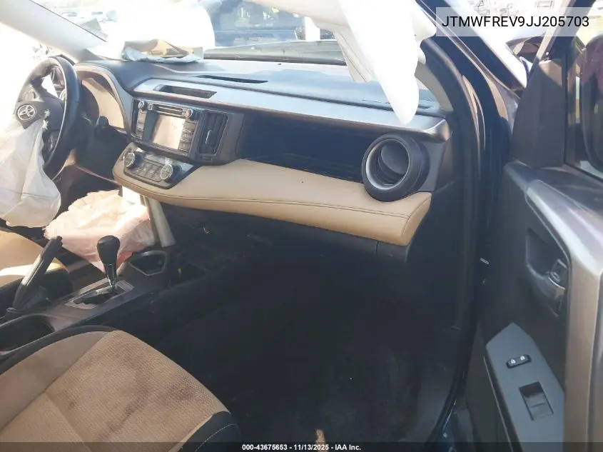 JTMWFREV9JJ205703 2018 Toyota Rav4 Xle
