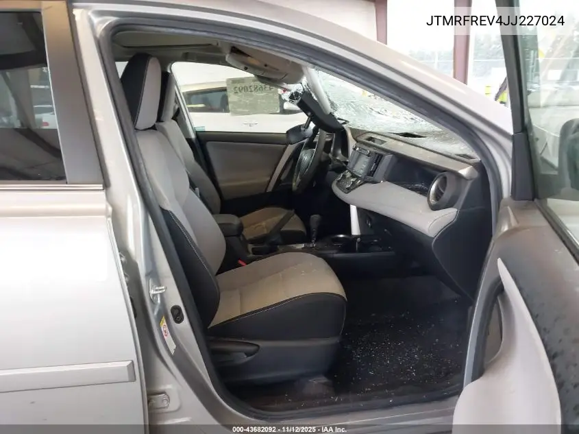 JTMRFREV4JJ227024 2018 Toyota Rav4 Xle