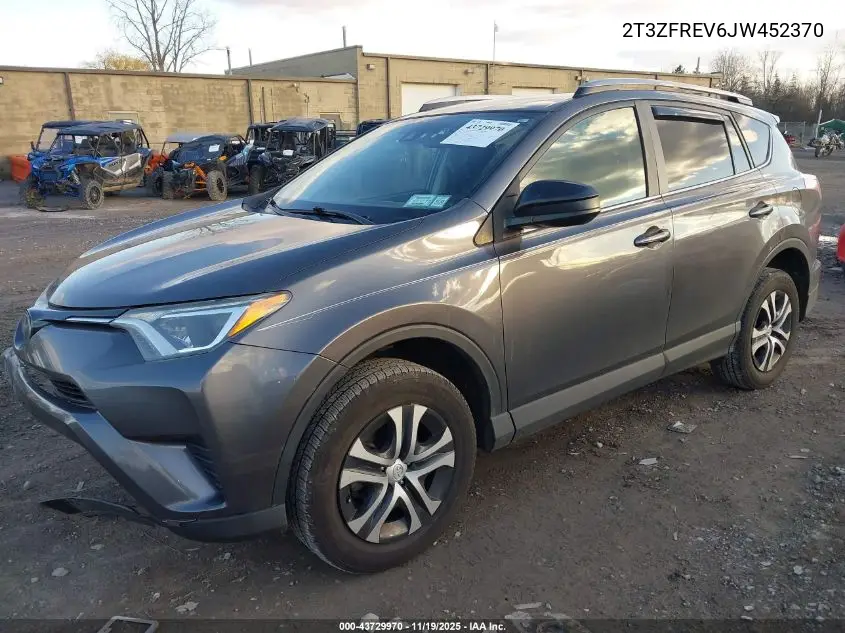 2T3ZFREV6JW452370 2018 Toyota Rav4 Le