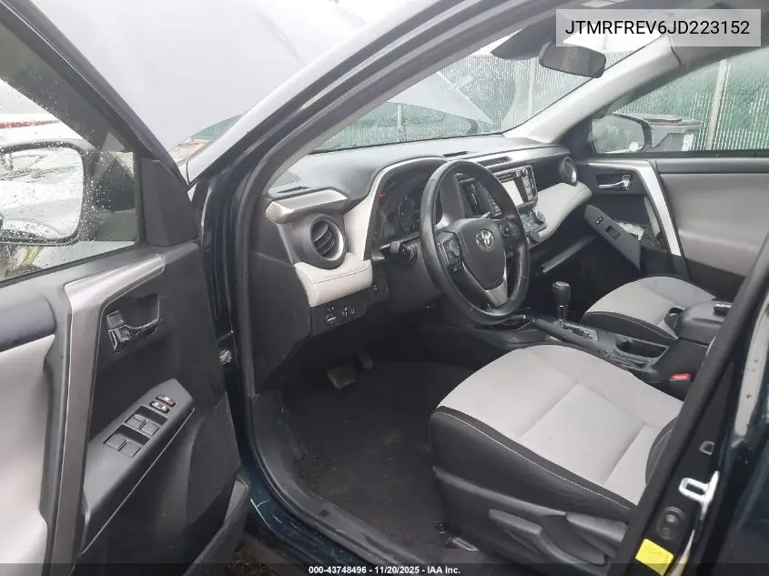 JTMRFREV6JD223152 2018 Toyota Rav4 Xle