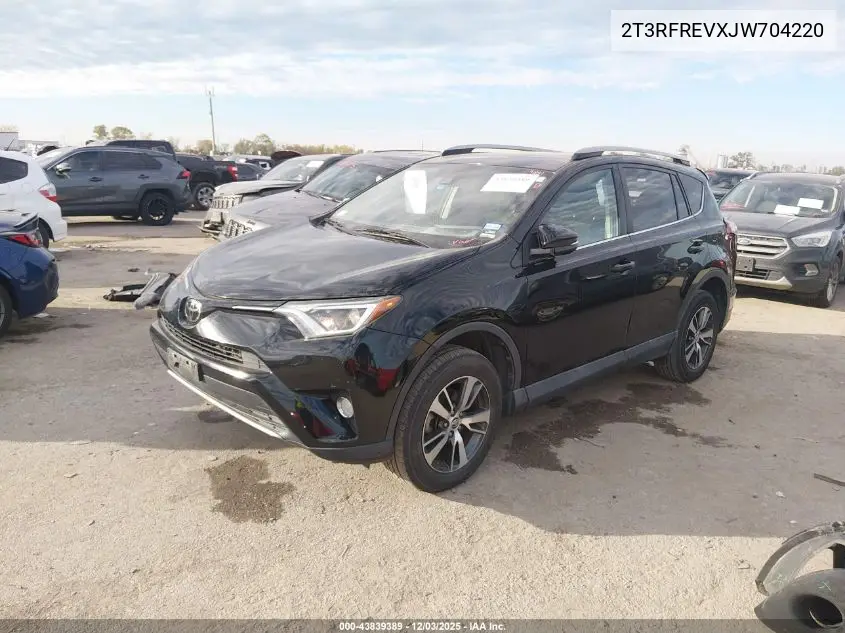 2T3RFREVXJW704220 2018 Toyota Rav4 Xle