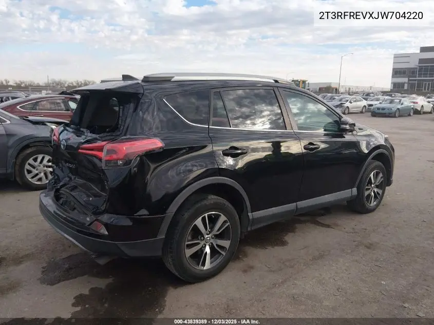 2T3RFREVXJW704220 2018 Toyota Rav4 Xle