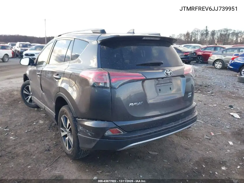 JTMRFREV6JJ739951 2018 Toyota Rav4 Xle