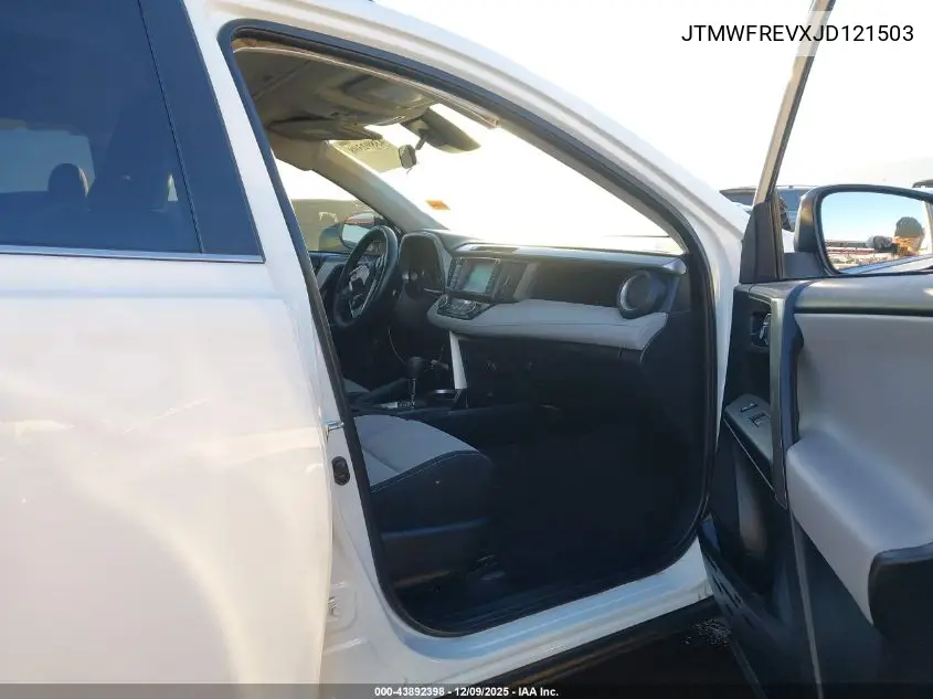JTMWFREVXJD121503 2018 Toyota Rav4 Xle