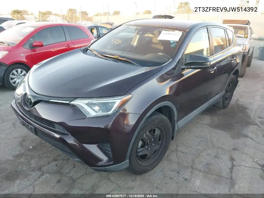 2T3ZFREV9JW514392 2018 Toyota Rav4 Le
