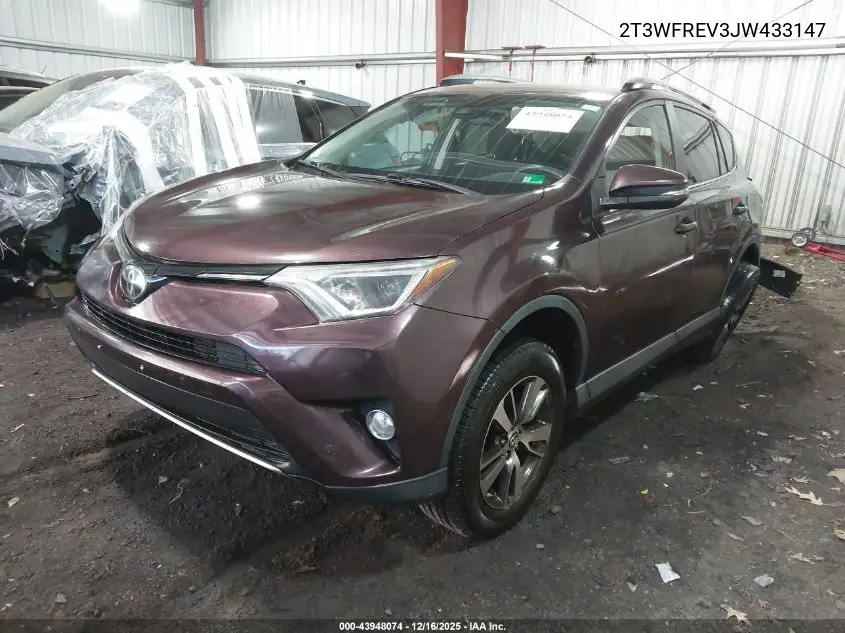2T3WFREV3JW433147 2018 Toyota Rav4 Xle
