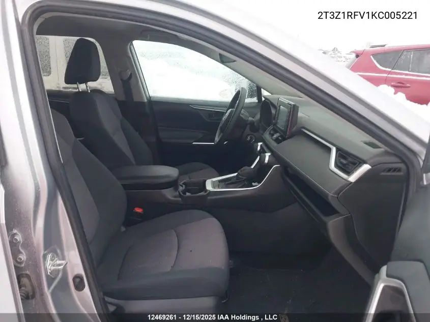 2T3Z1RFV1KC005221 2019 Toyota Rav4 Le