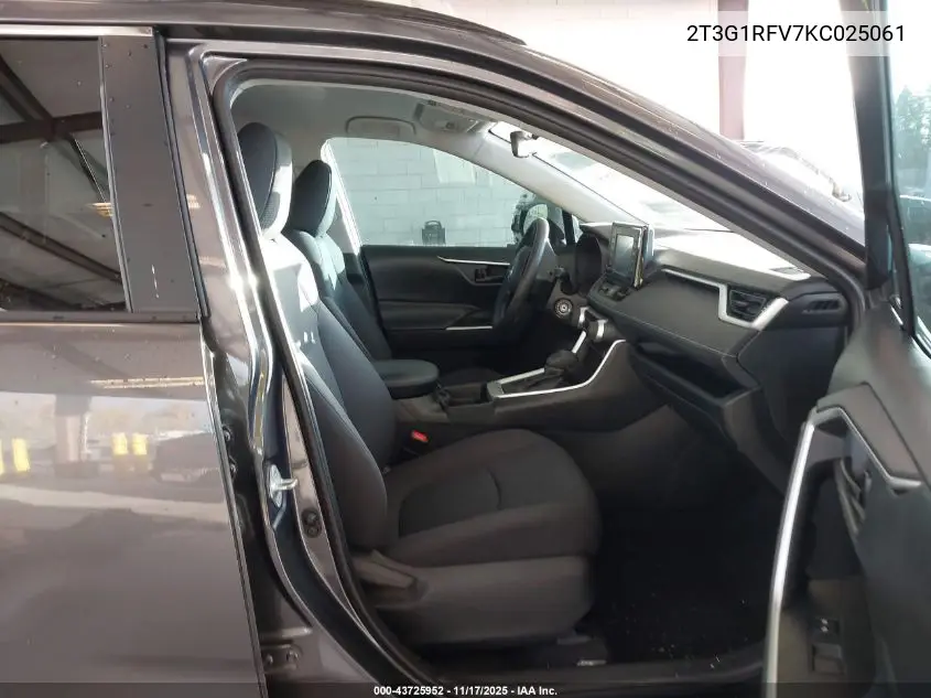 2T3G1RFV7KC025061 2019 Toyota Rav4 Le