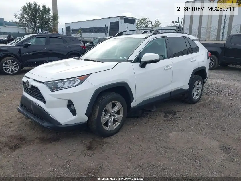 2T3P1RFV1MC250711 2021 Toyota Rav4 Xle