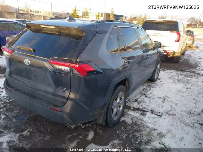 2T3RWRFV9NW135025 2022 Toyota Rav4 Xle