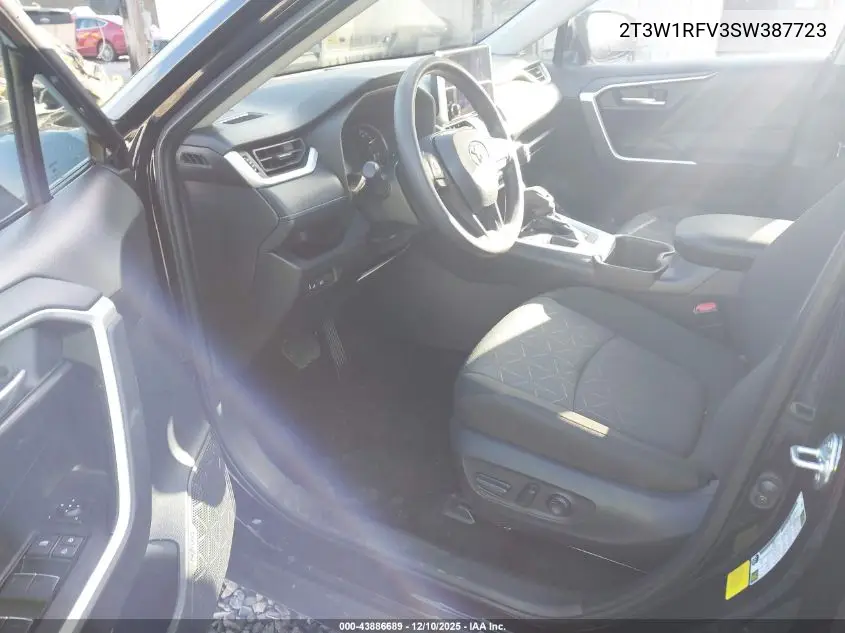 2T3W1RFV3SW387723 2025 Toyota Rav4 Xle